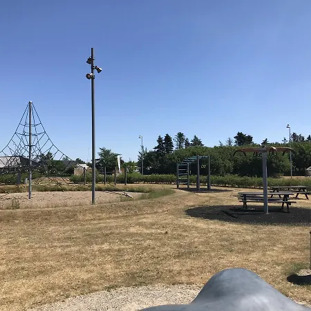 캠프장 Bredebro Camping 2*